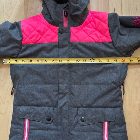 686 Girls Lily Waterproof Insulated Snow Jacket Charcoal Gray and Pink - Picture 12 of 16